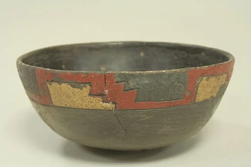 Incised Greyware Bowl