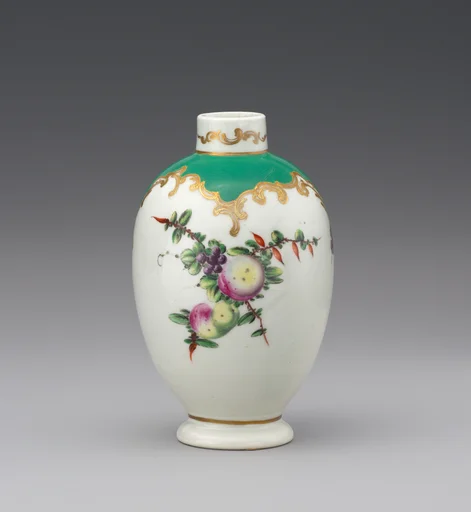 Tea caddy (part of a service)