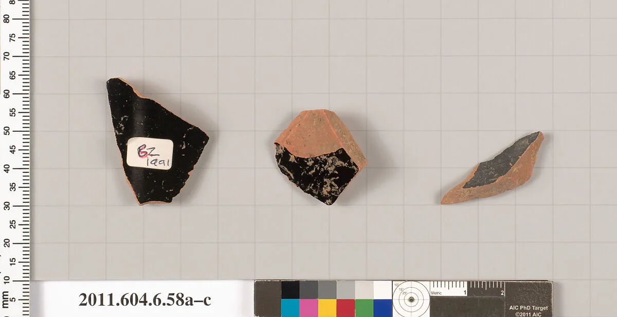 Terracotta fragments of undetermined shapes — Unknown