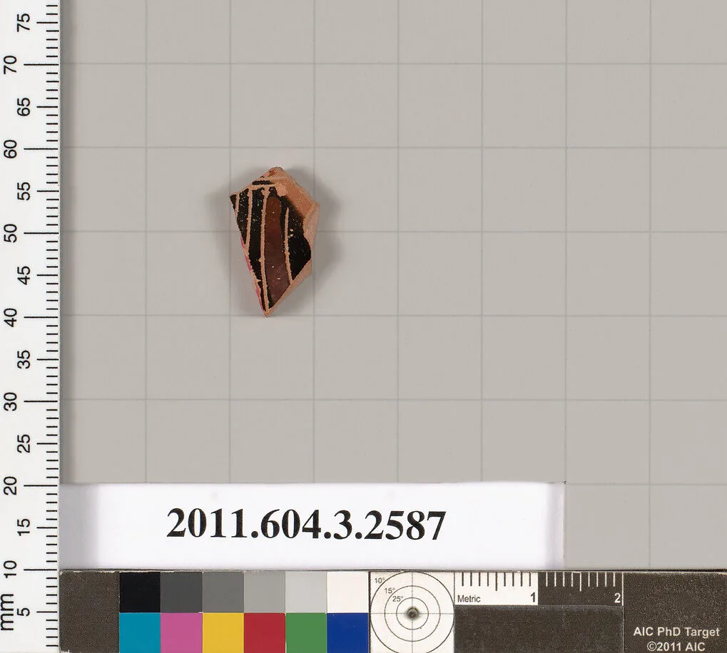 Terracotta fragment of a Little Master cup (drinking cup) — Unknown