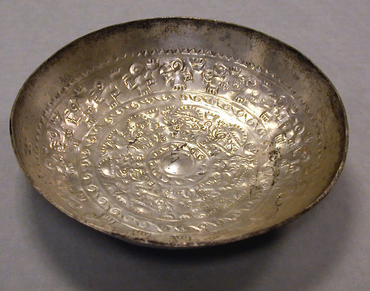 Pair of bowls with repoussé work — Unknown