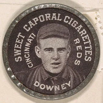 Downey, Cincinnati Reds (black), from the Domino Discs series (PX7), issued by Kinney Brothers — Kinney Brothers Tobacco Company