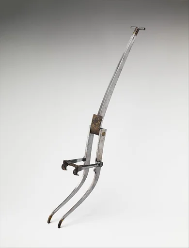 Spanning Lever (Gaffle or "Goat's-Foot" Lever)