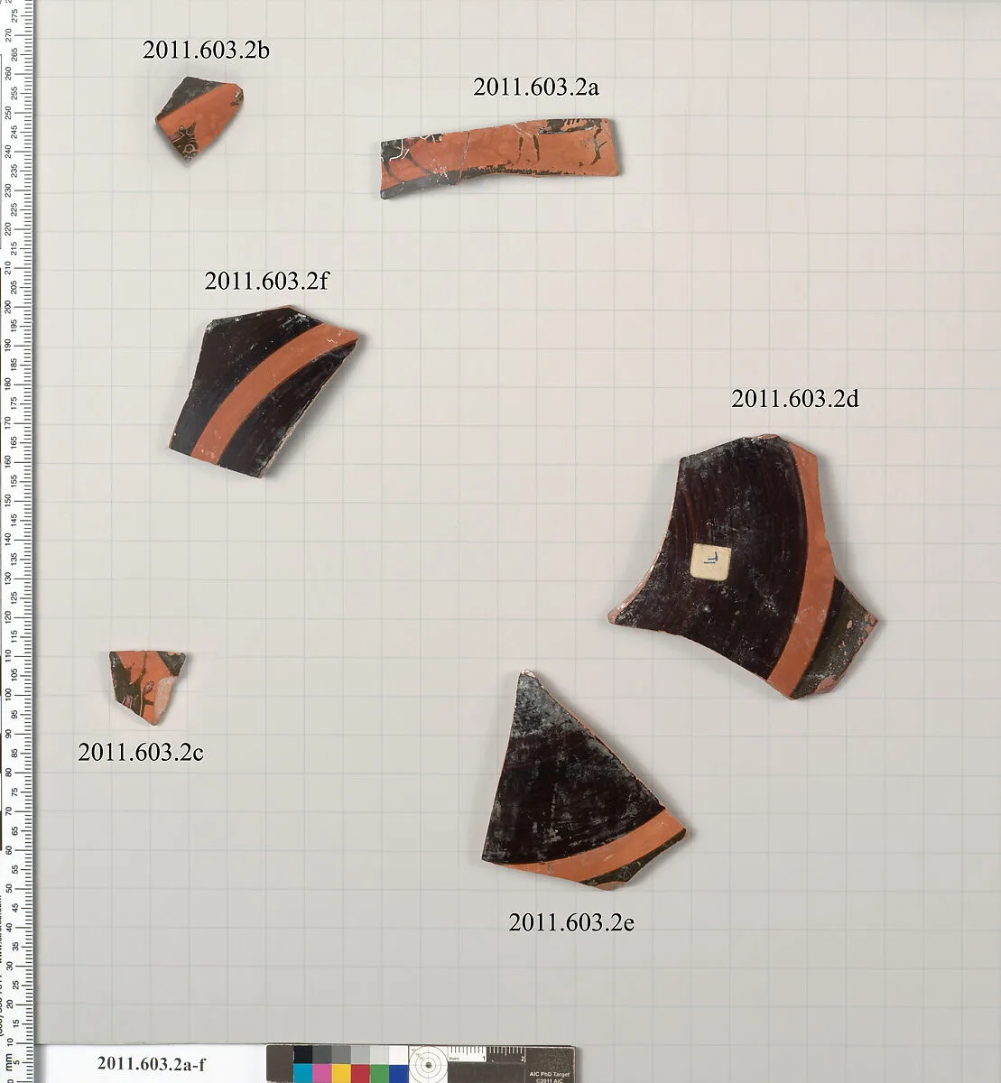 Fragments of a terracotta kylix: band-cup — Unknown