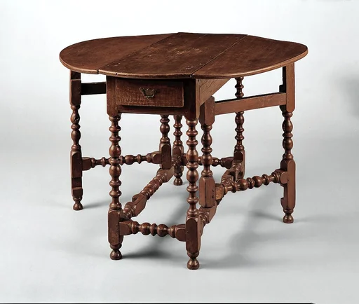Drop-leaf Table