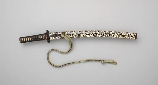 グリ彫金具脇指拵 Blade and Mounting for a Short Sword (<i>Wakizashi</i>)