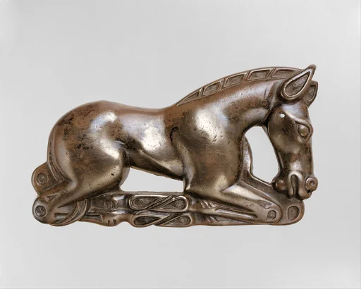 臥馬紋銀帶飾|Belt Plaque in the Shape of a Crouching Horse