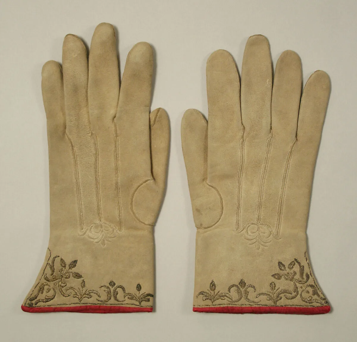 Gloves — Unknown