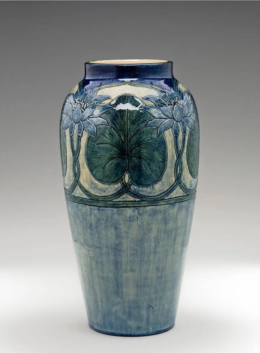 Vase — Marie Medora Ross|Newcomb Pottery