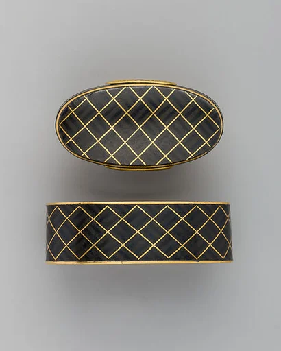 Sword-Hilt Collar and Pommel (Fuchigashira)