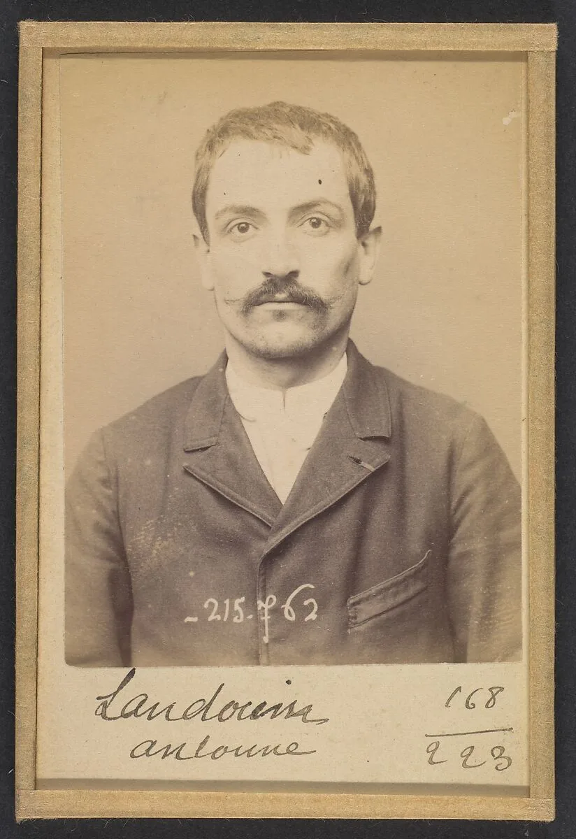 Landoin. Antoine, Eugène. 33 ans, né le 16/11/60 à Quincie (Rhône). Comptable. Anarchiste. 16/3/94. — Alphonse Bertillon