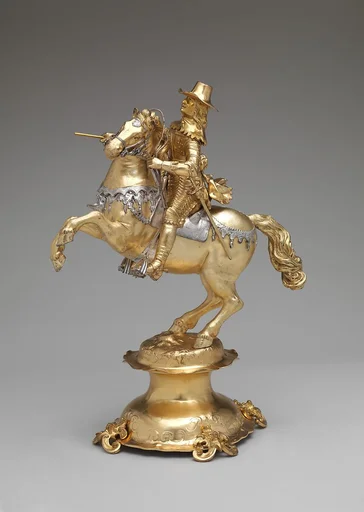 Statuette