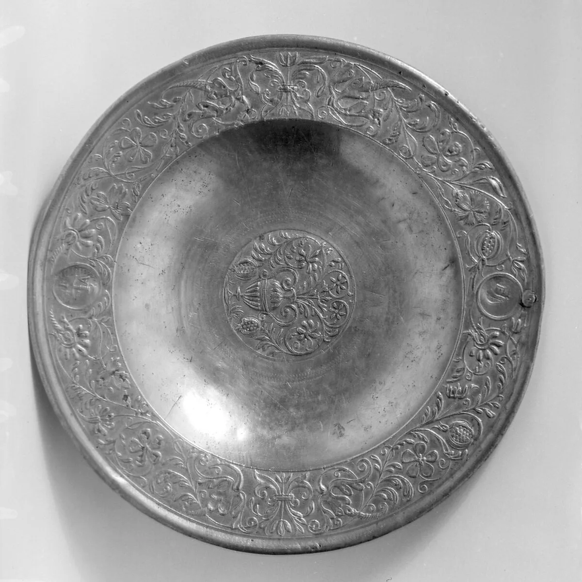 Plate — Unknown