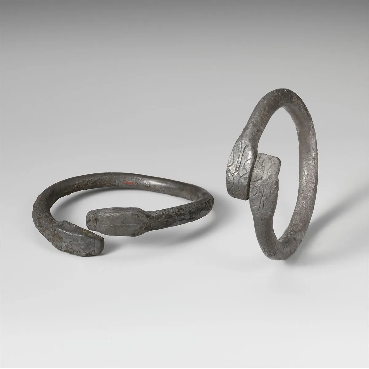 Silver bracelet — Unknown