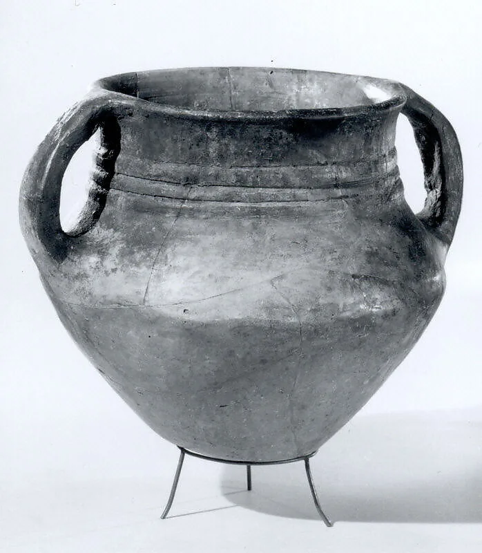 Pot — Unknown