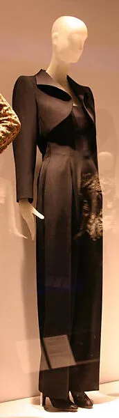Ensemble — Yves Saint Laurent|Yves Saint Laurent