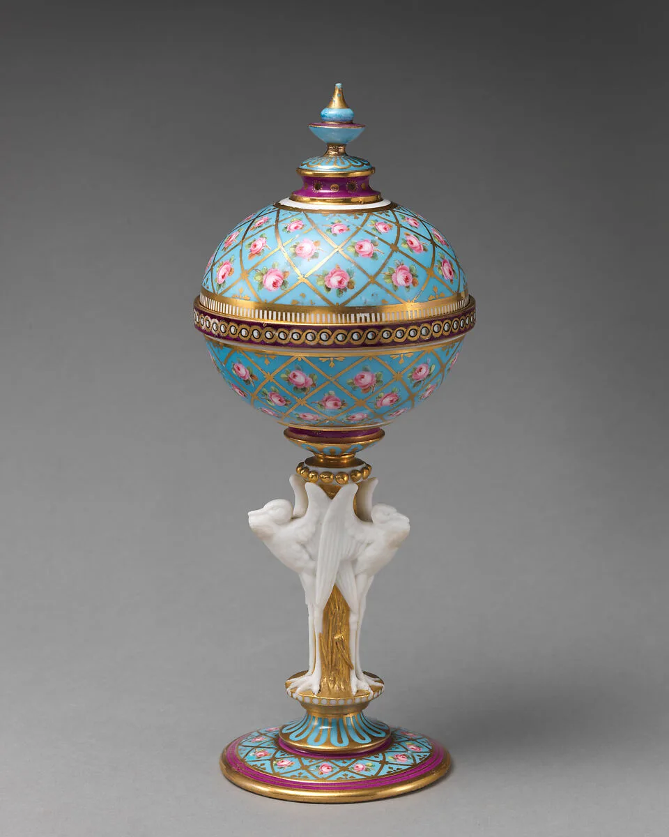 Container on stand — Minton(s)