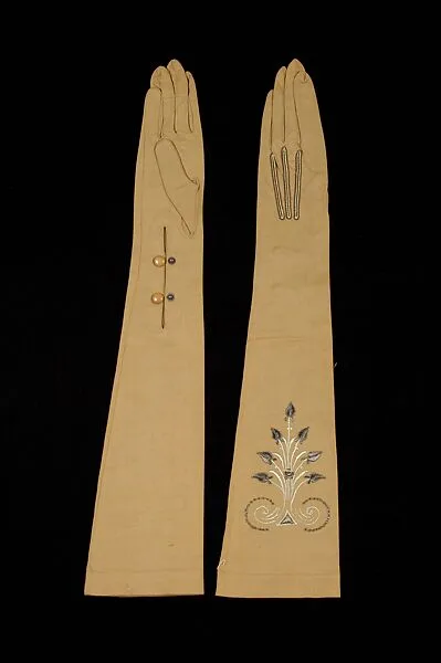 Evening gloves — Unknown