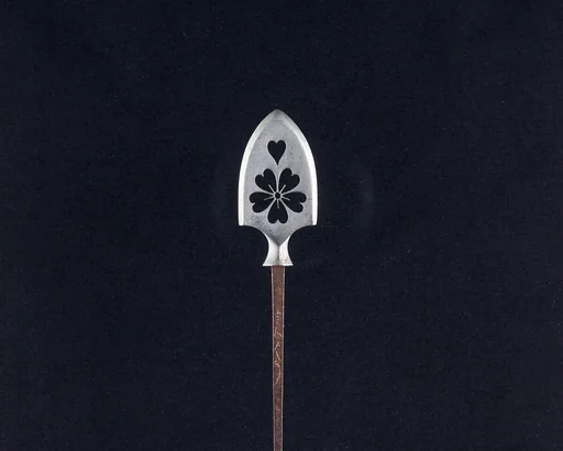 Arrowhead (<i>Yanone</i>)