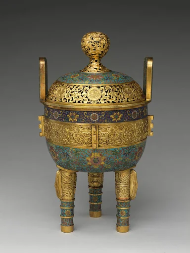 清乾隆  掐絲琺瑯纏枝蓮紋薰爐|Tripod incense burner