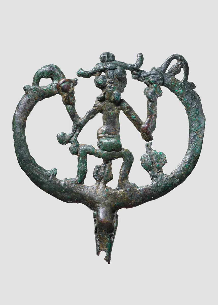 Openwork pin — Unknown