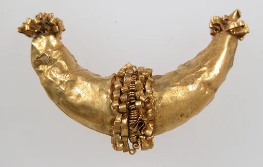 Earring Fragment