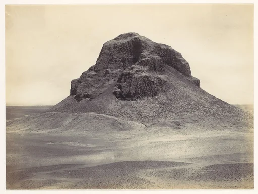 [Pyramid at Dahshûr]