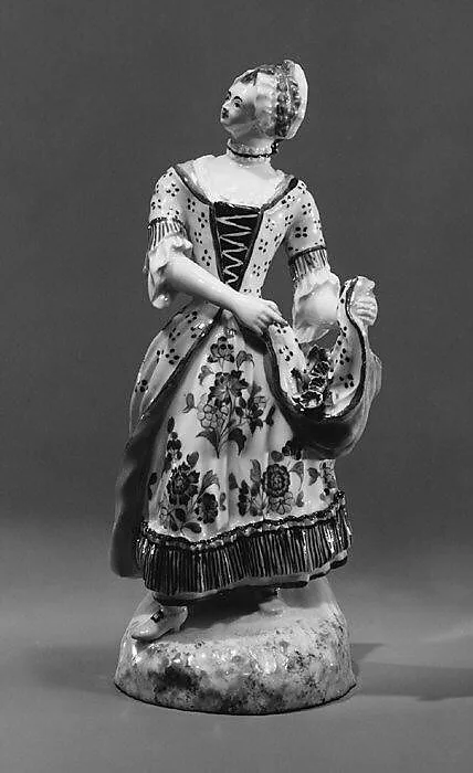 Woman with flowers — Limbach Porcelain Manufactory