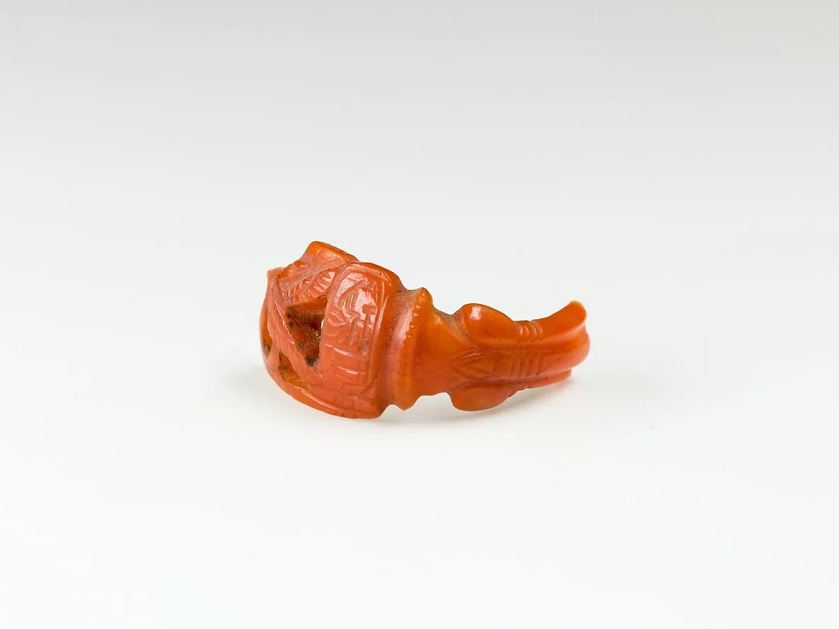 Bezel of a ring of Nefertari — Unknown