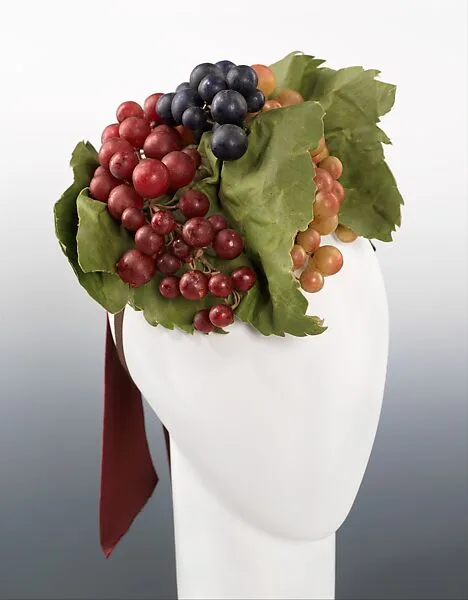 Cocktail hat — Elsa Schiaparelli