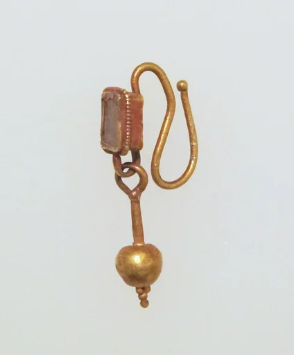Earring-hook type with ball pendant and paste setting