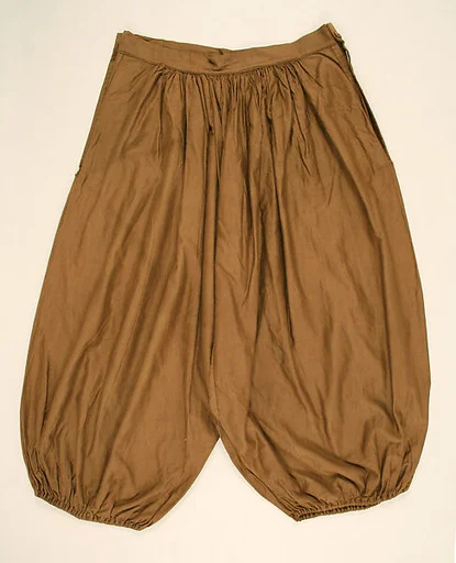 Gym bloomers