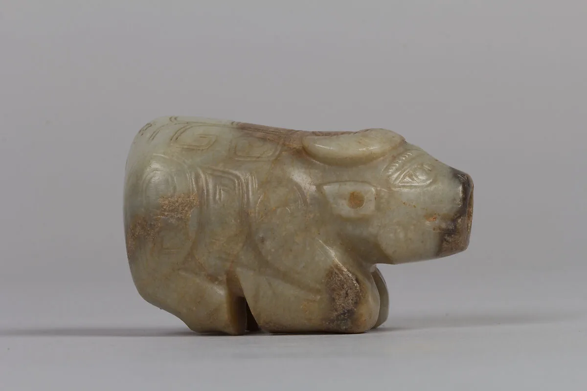商 玉雕水牛|Water Buffalo — Unknown