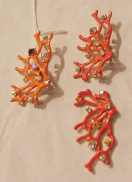 Earrings — Kenneth Jay Lane