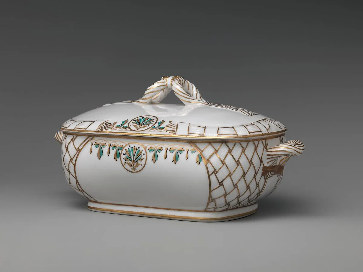 Covered Vegetable Dish — Union Porcelain Works