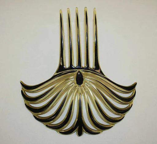 Comb