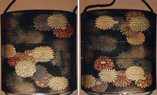 菊散蒔絵印籠|Inrō with Scattered Chrysanthemums