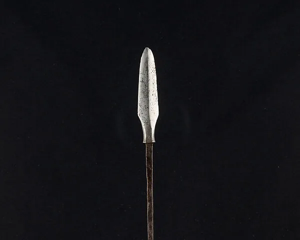 Arrowhead (<i>Yanone</i>) — Unknown