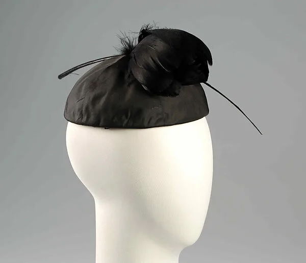 Cocktail hat — House of Balenciaga|Cristobal Balenciaga