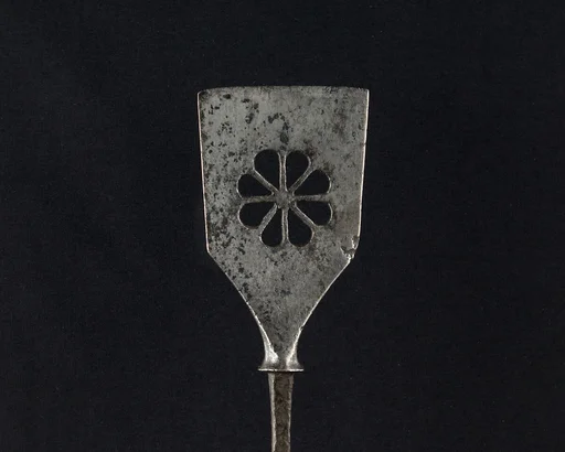 Arrowhead (<i>Yanone</i>)