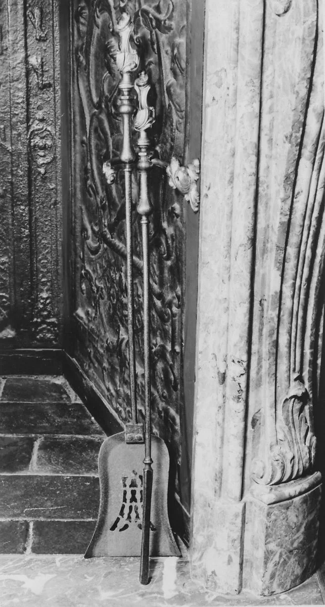 Shovel (part of a set) — Unknown