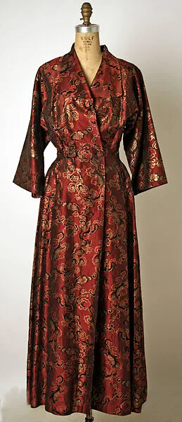Evening coat — Valentina