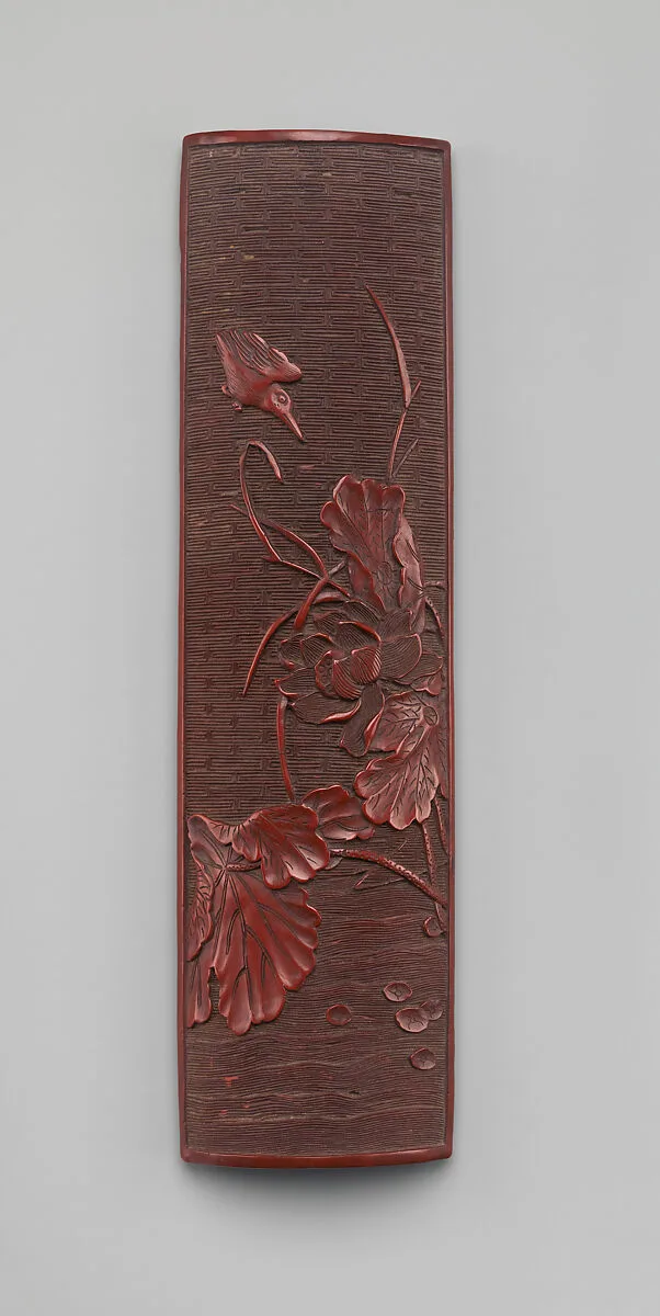 明 剔紅蓮池水禽紋臂擱|Wrist rest with kingfisher and lotus — Unknown