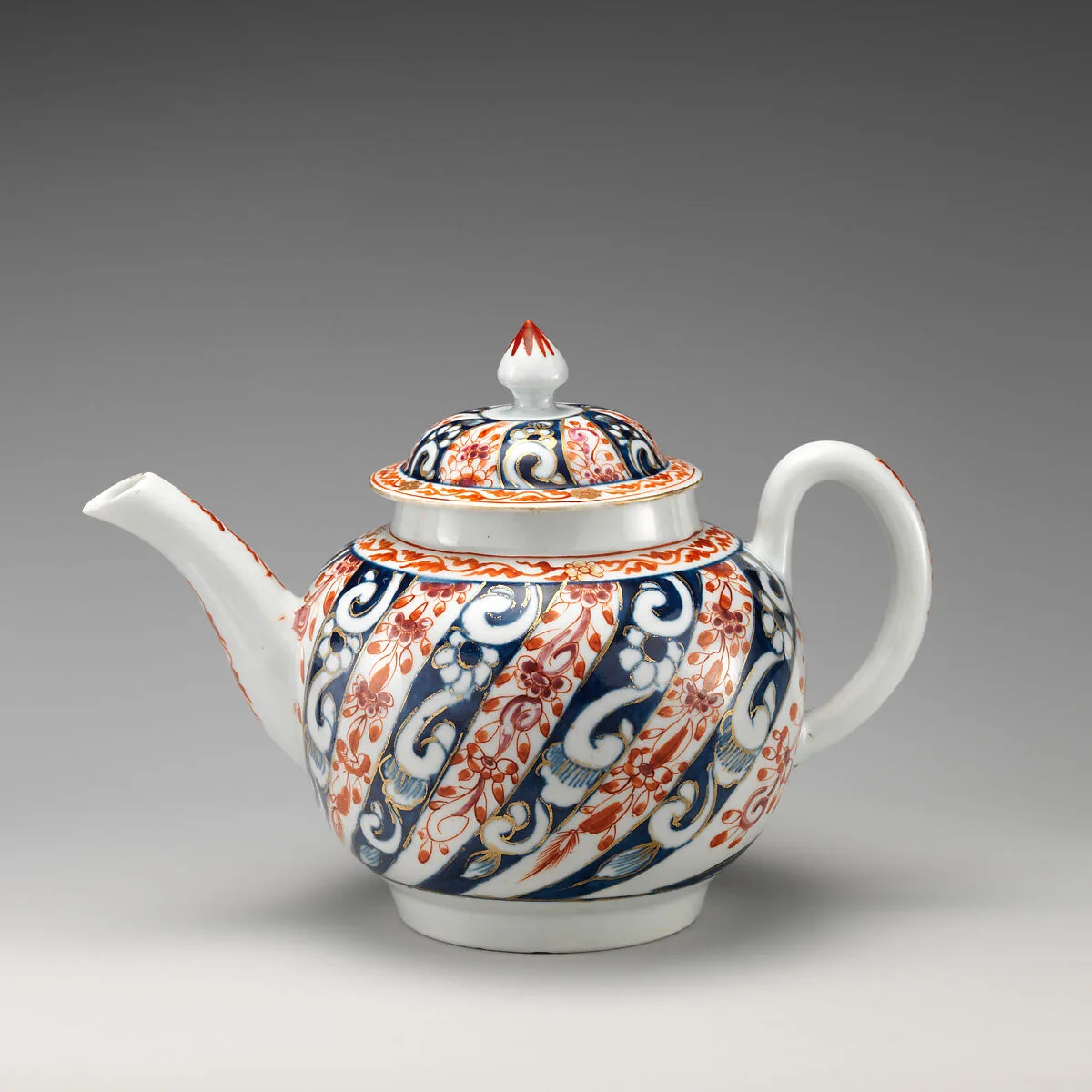 Teapot — Worcester factory