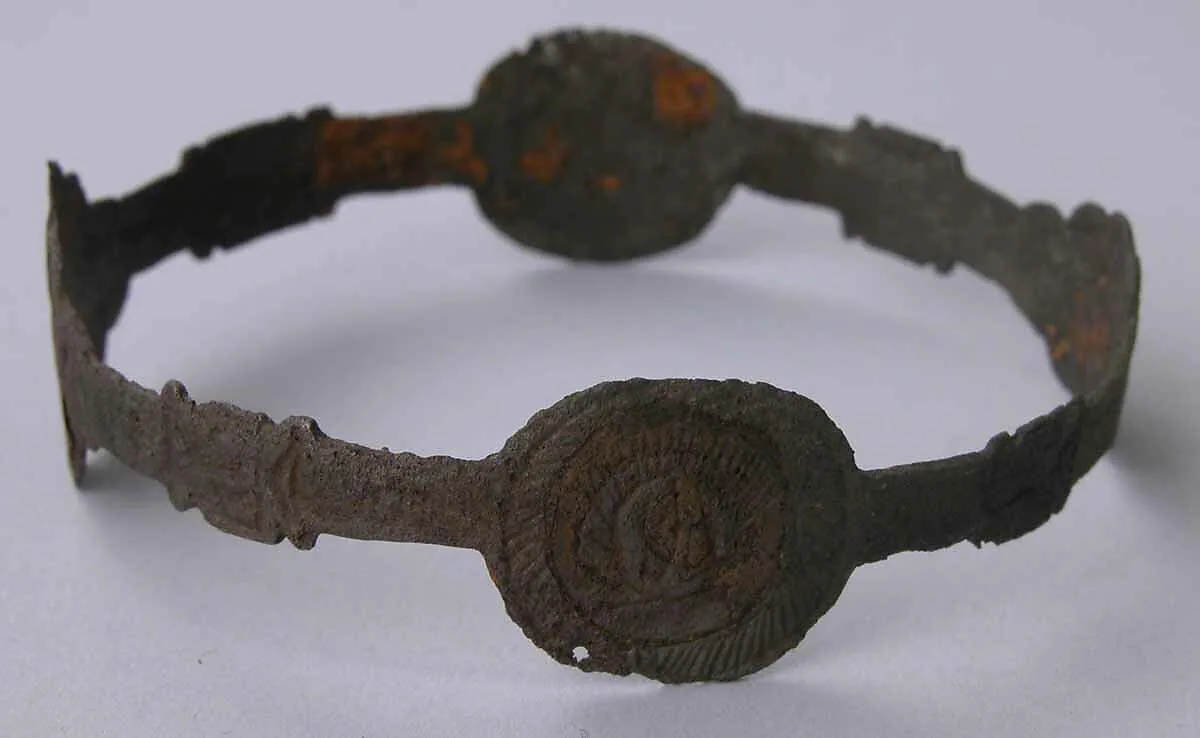 Bracelet — Unknown