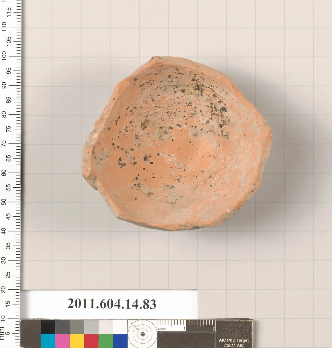 Terracotta fragment of an undetermined shape — Unknown