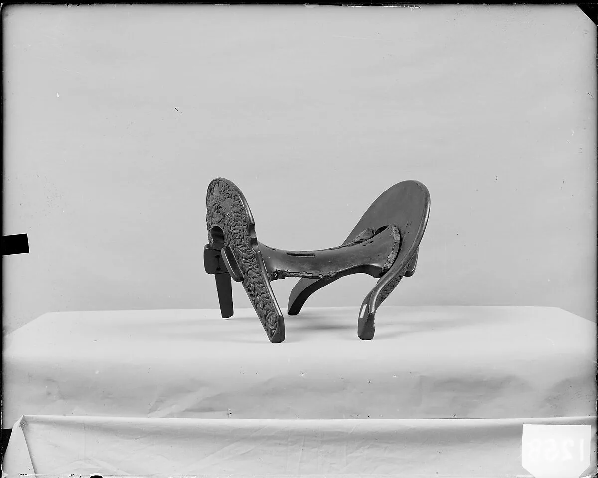 Saddle (Kura) — Unknown