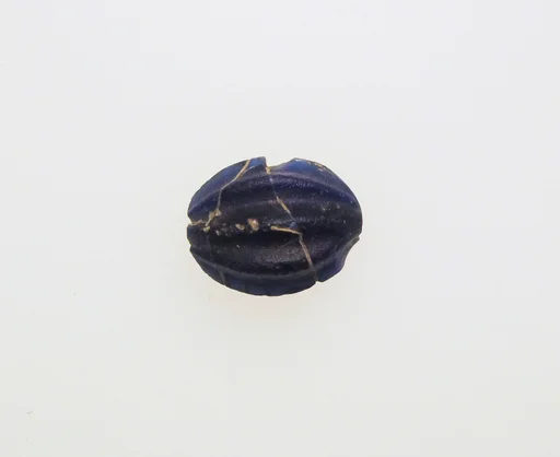 Glass spacer bead