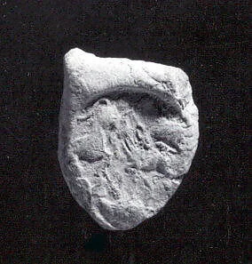 Sealing with one circular seal impression