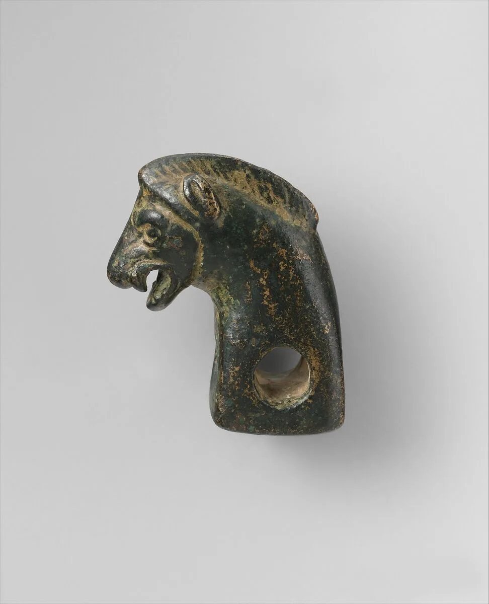 Harness or bridle fitting in the form of a boar's head — Unknown